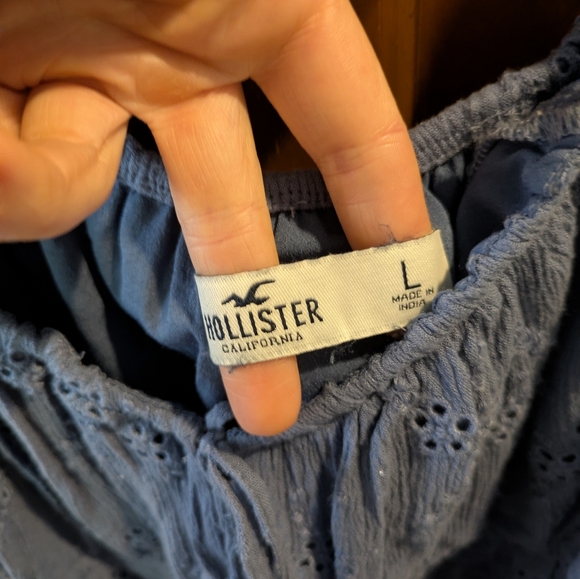 Hollister Babydoll Tie Front Blue Eyelet Blouse - Picture 3 of 4